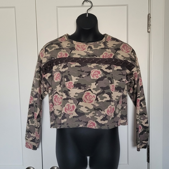 Rebel Suger cropped sweater - Picture 3 of 5